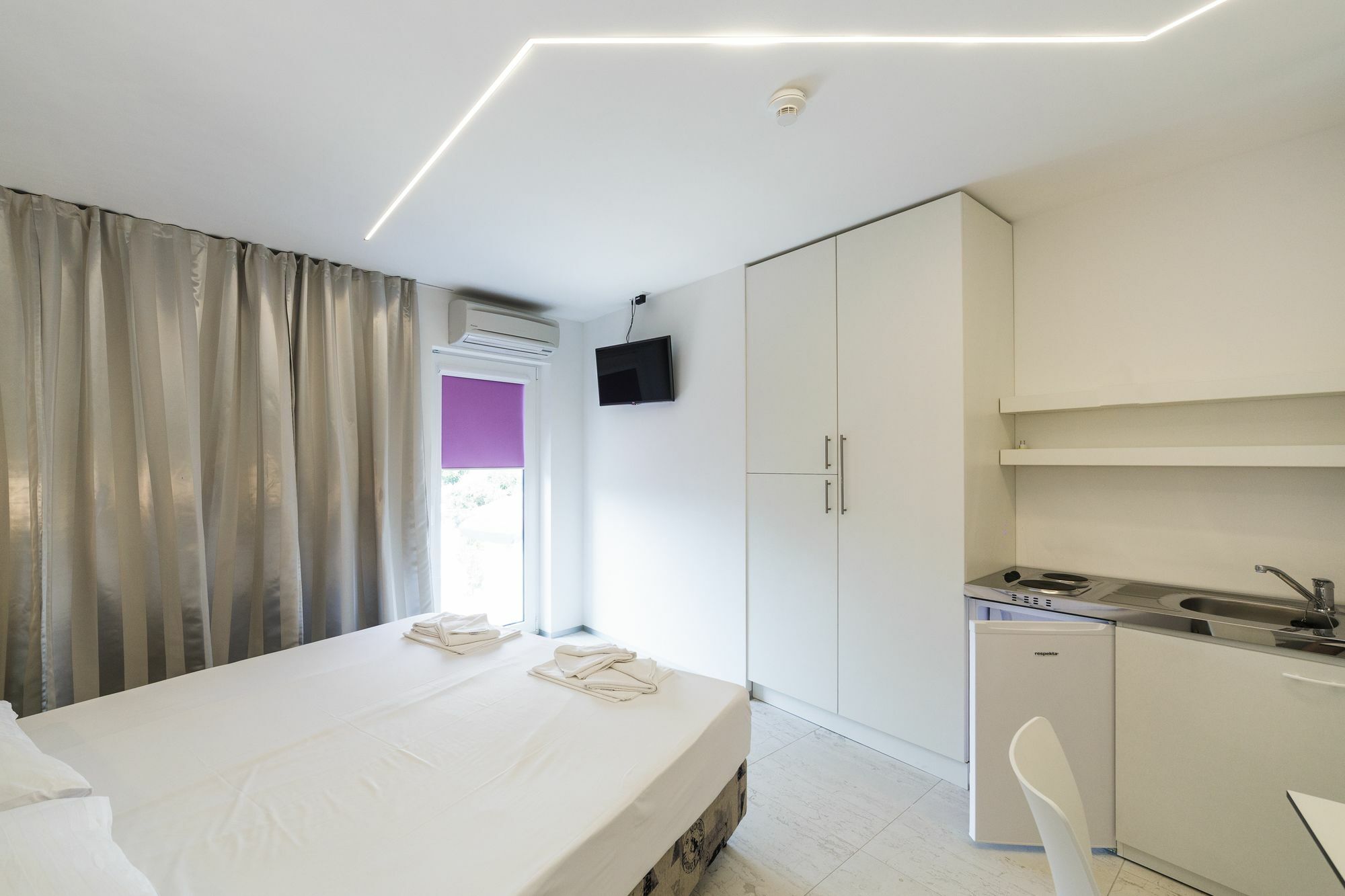 Hotel Pansion Sretno Pasko Sunce Novalja Ngoại thất bức ảnh